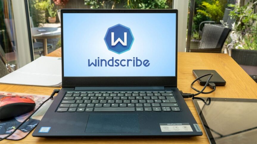 Contournez les restrictions imposées par les gouvernements et accédez aux réseaux sociaux et l’Internet en utilisant le VPN Windscribe